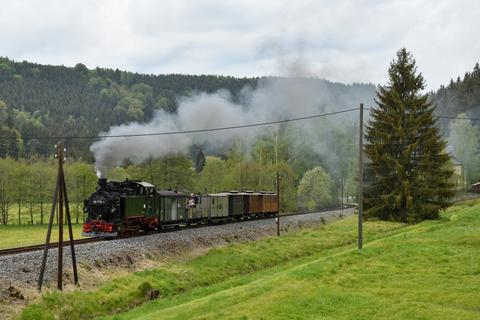 Überführung der Wagen des I K-Zuges mit VI K 99 1715-4