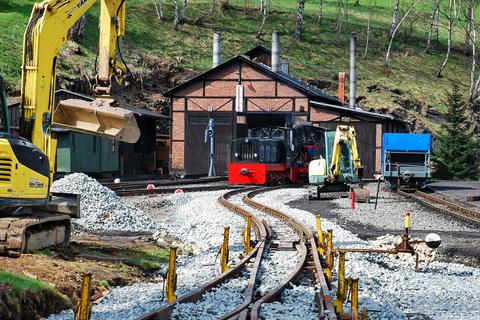 Weiche 3 vorbereitet für den ersten Stopfgang.