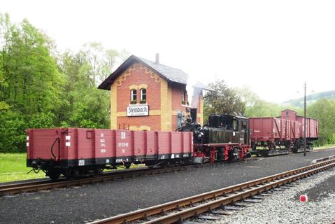 Rangierarbeiten zur Vorbereitung der Veranstaltung am Wasserhaus in Steinbach.