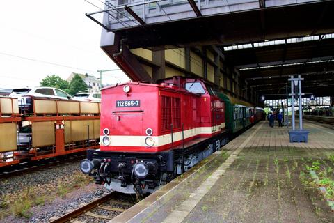 Abfahrbereitschaft für den Sonderzug ab Chemnitz Hbf in Richtung Flöha.