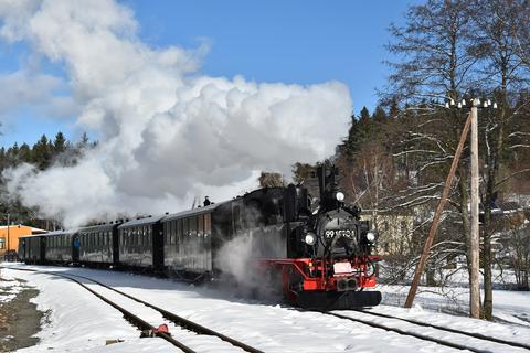 Kurz nach Passage der Ausstellungs- und Fahrzeughalle in Richtung Jöhstadt.