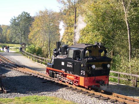 99 4511-4 im Bahnhof Steinbach.